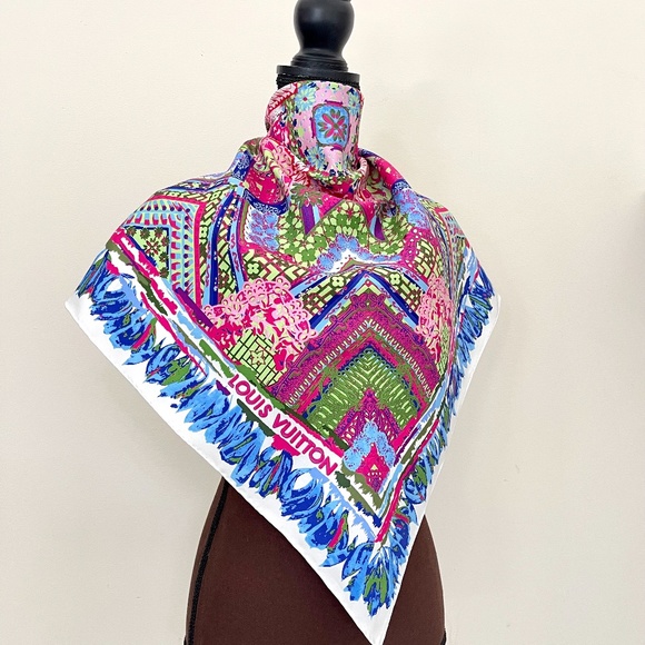 New Louis Vuitton Scarf Monogram Paradise Barbie Blue Green Pink Silk Sc… - Picture 2 of 16